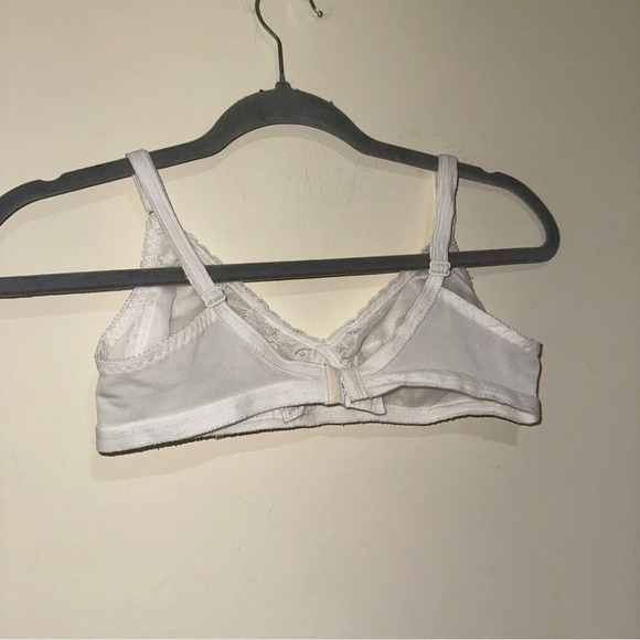 Women’s Vintage White Lace with Floral Bow Coquette Bra Bralette Size: 36B Cute - Picture 8 of 13